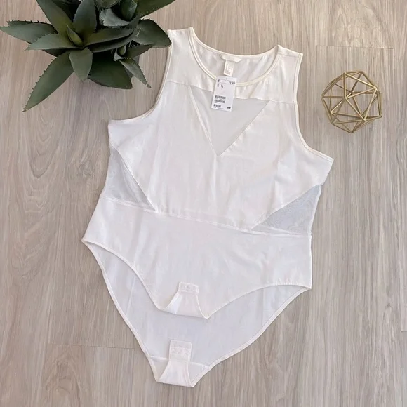 NWT H&M White Cutout Bodysuit - Picture 1 of 6